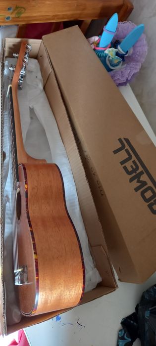 Продам укулеле состяние нового