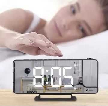 Огледален дигитален часовник с аларма и поекция