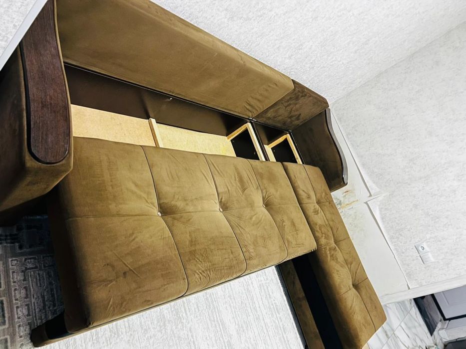 Угловой диван + шкаф