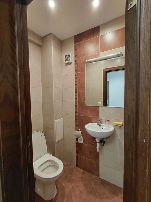 Дава се под наем Офис в София, Център - 112 кв.м за 1116.9 € - Снимка #11