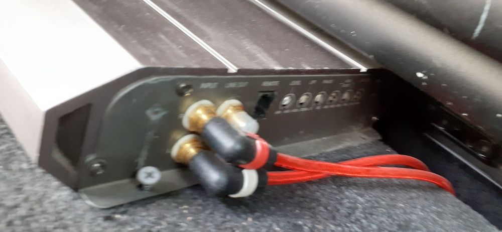 Subwoofer auto Hifonics Goliath 2400 w rms și Ground zero Plutonium GZ