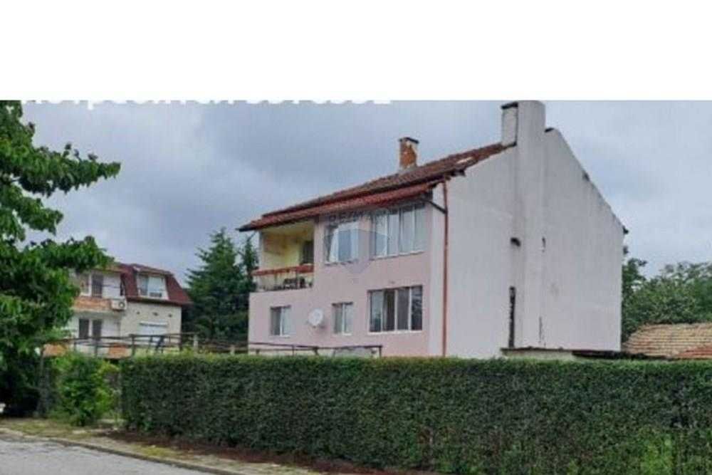 Продава се Къща в Пловдив, Прослав - 486 кв.м за 926 €/кв.м - Снимка #4