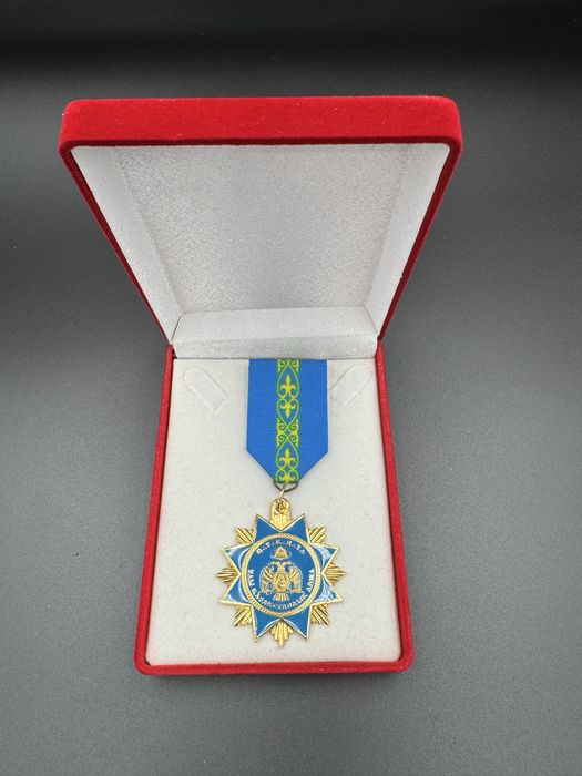 Продается нагрудная медаль