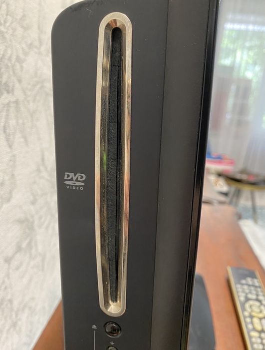 Телевизор TOSHIBA с DVD
