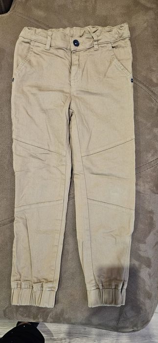 Разпродажба на детски дрехи