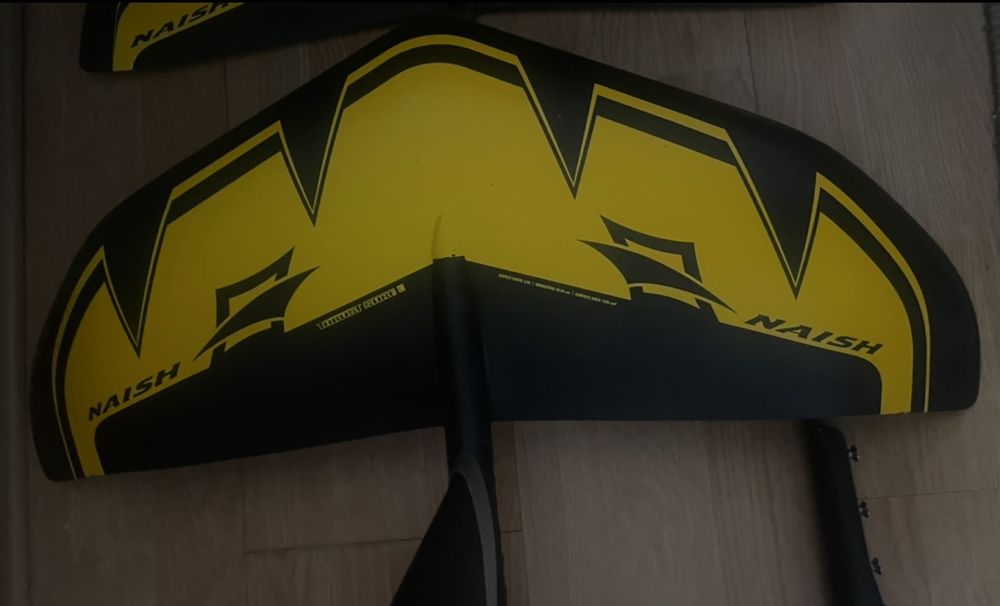 Vand foil naish kite, wing, surf