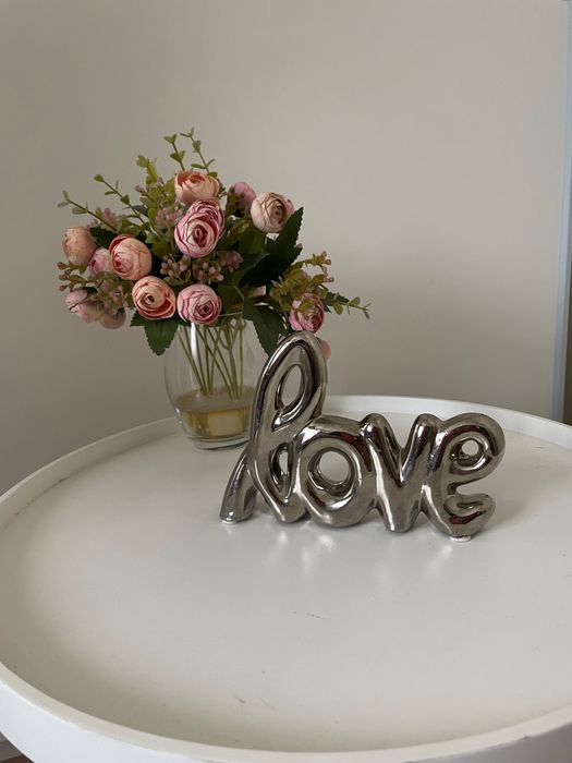 Декоративни статуетки за дома