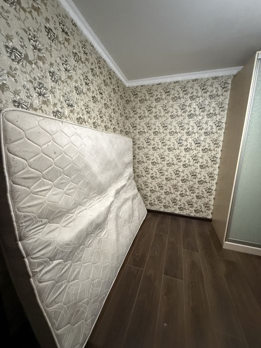 Продам матрас б/у  150х190