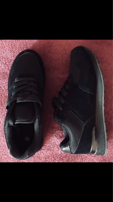 Adidasi noi , unisex , usori, nr 40