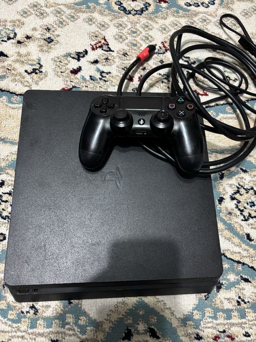 Продам PlayStation PS четыре