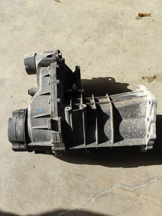 Раздатка Audi Q7 4.2 TDI 2007г 326 к.с. - 0AQ341010G