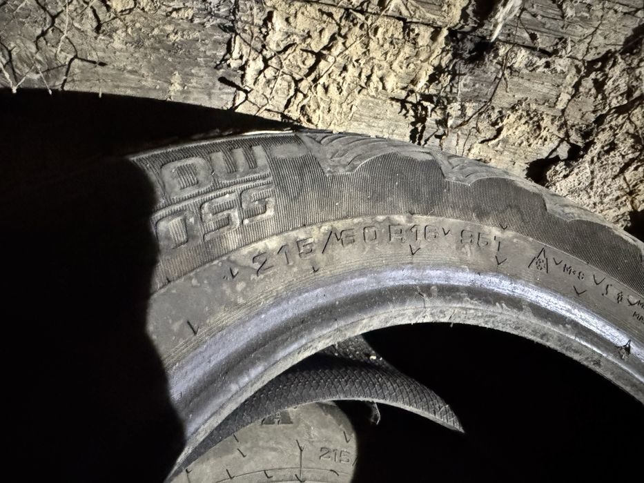 Продам шины 215/60/R16