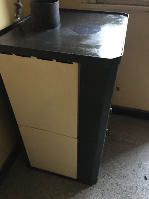 Камина с водна риза 18 киловата.