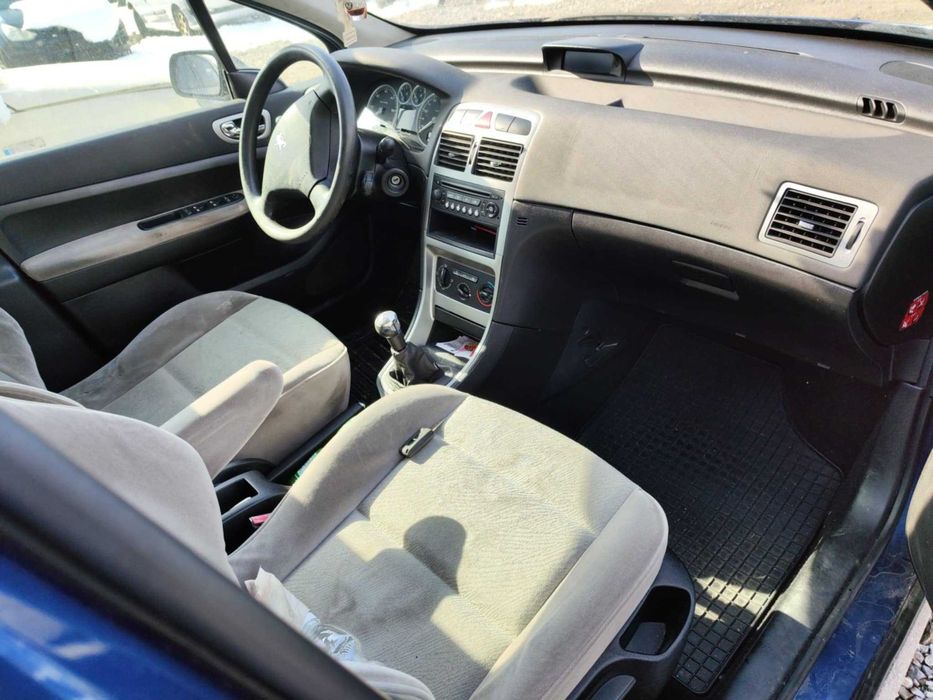 Peugeot 307 1.6 hdi на части пежо 307 на части