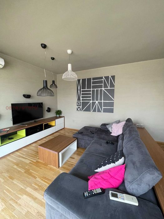 Дава се под наем Тристаен апартамент в Бургас, Лазур - 90 кв.м за 260000 € - Снимка #2