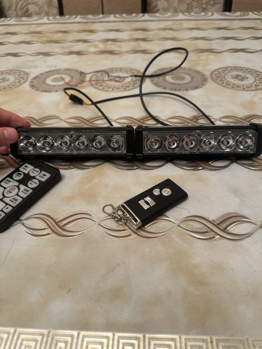 Migalka 2 tali kok qizil va oq yonadi