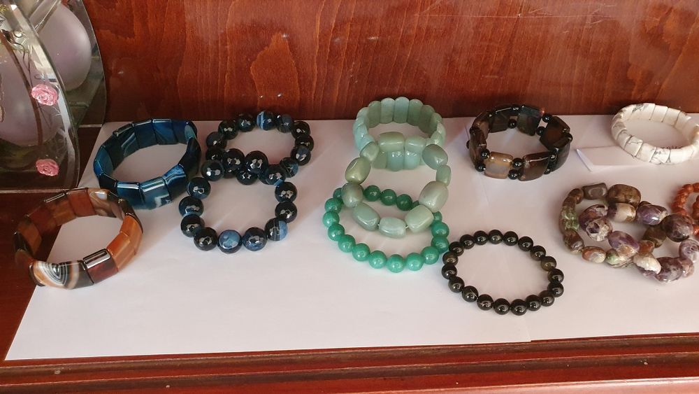 Браслеты из натурального камня