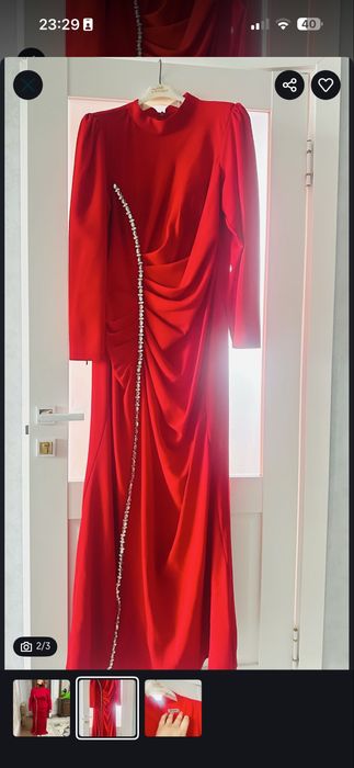 Вечернее платье  красного цвета