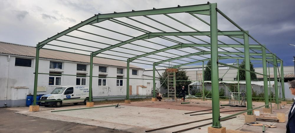 Vând hală metalică lucrăm fără avans