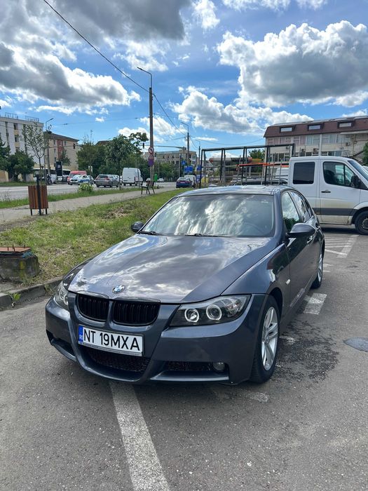 Vând BMW 320i E90, an 2008,  2.0 benzină, 170 CP