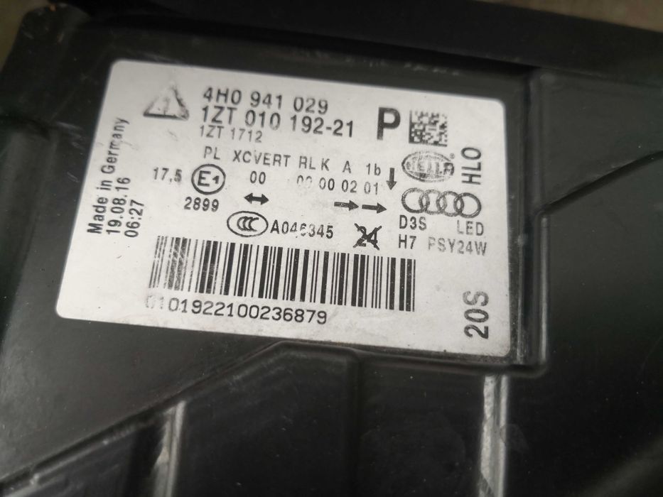 Фар Audi A8 D4 Bi-Xenon LED ляв/Фар Ауди А8 Д4 ксенон Оригинален