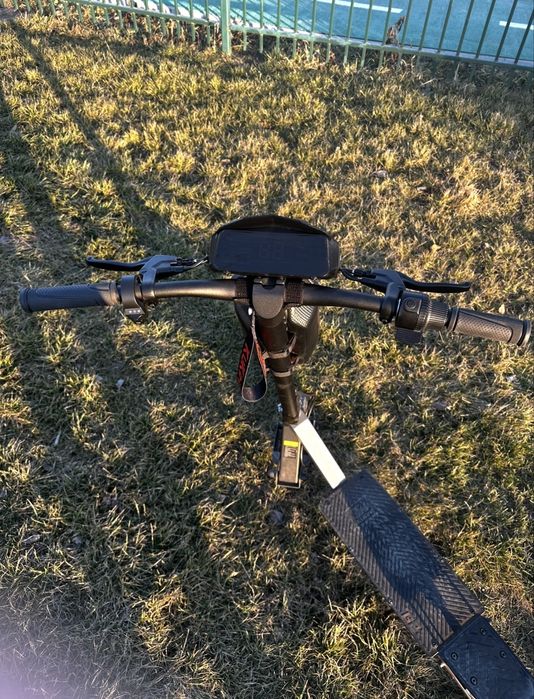 Vand trotineta electrica kukirin G2 2025