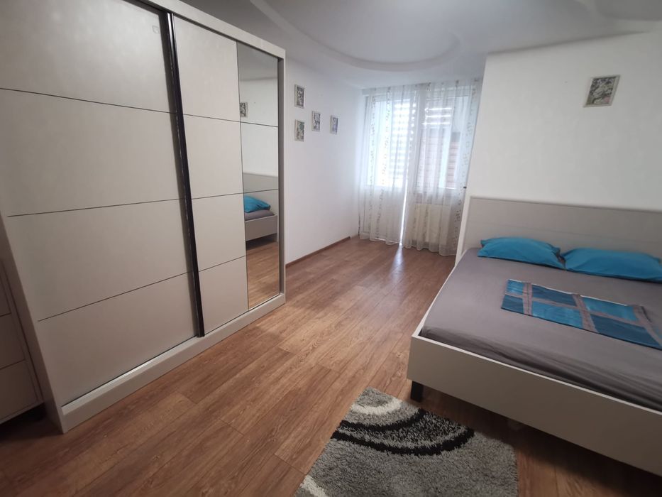 Proprietar inchiriez garsoniera ultracentrala pe termen lung