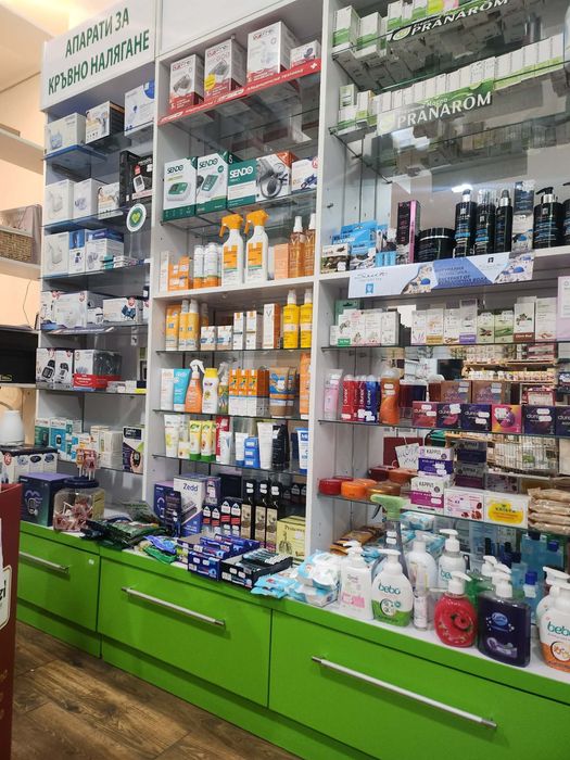 Цялостно обзавежда за аптека