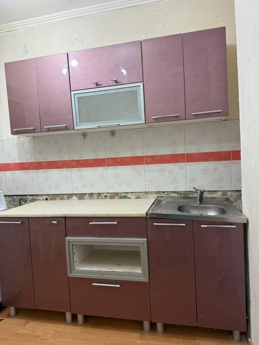 Продам кухонную гартиру