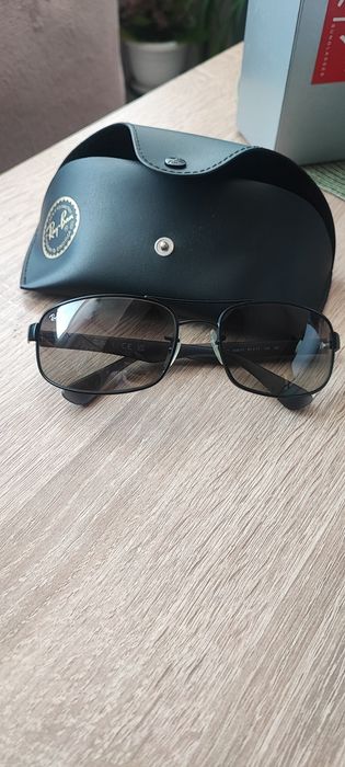 Ray Ban RB 3445 006/11 61