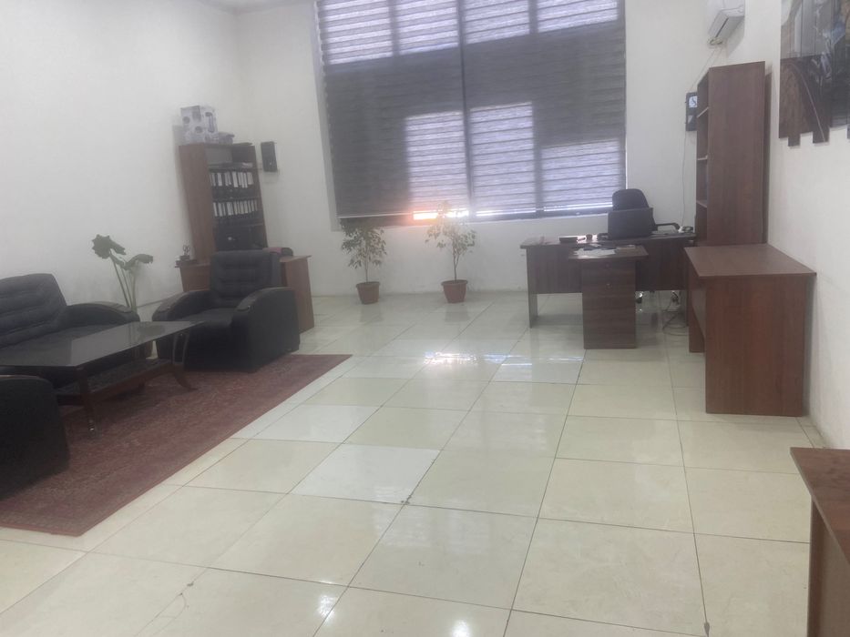 Ofis uchun arendaga joy bor kotta va shinam