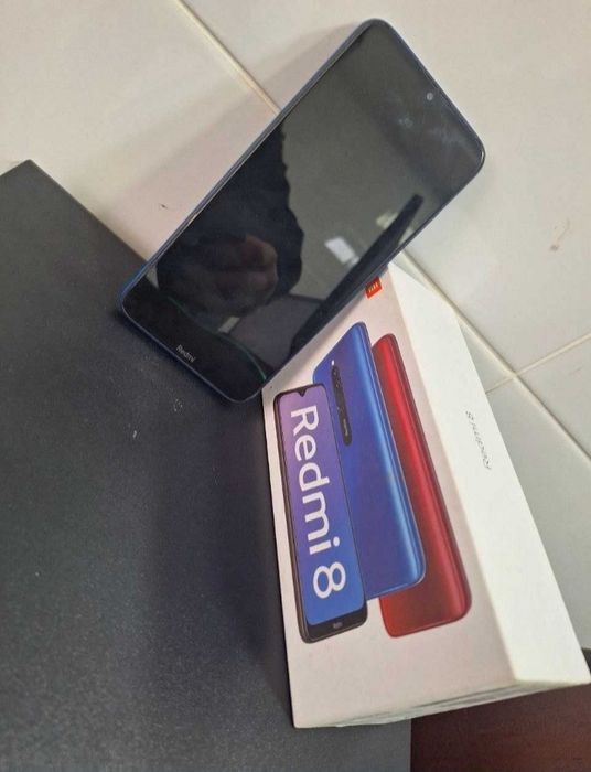 Redmi 8 64 4 gb dakument karobkasi bor yaxshi xolatda