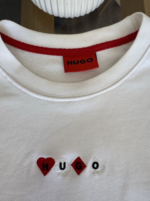 Бяло горнище Hugo