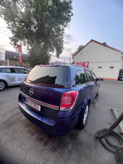 Opel Astra H / Panoramic