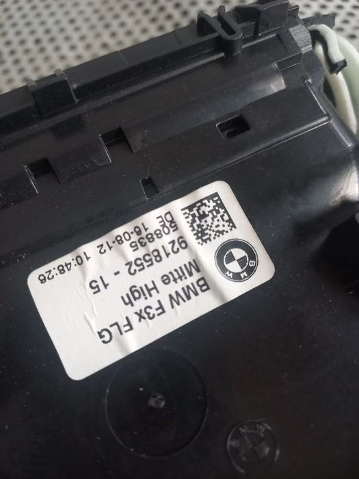 Grile Grila Ventilatie Bord Centrala Bmw F30 F31 320 D Motor N47D20D - Dezmembrari Arad