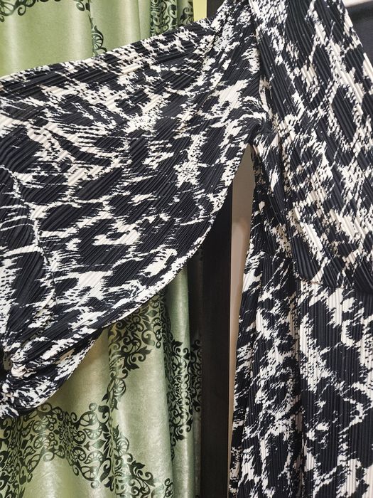 Rochie H&M nouă, mărimea M, potrivită si ptr L