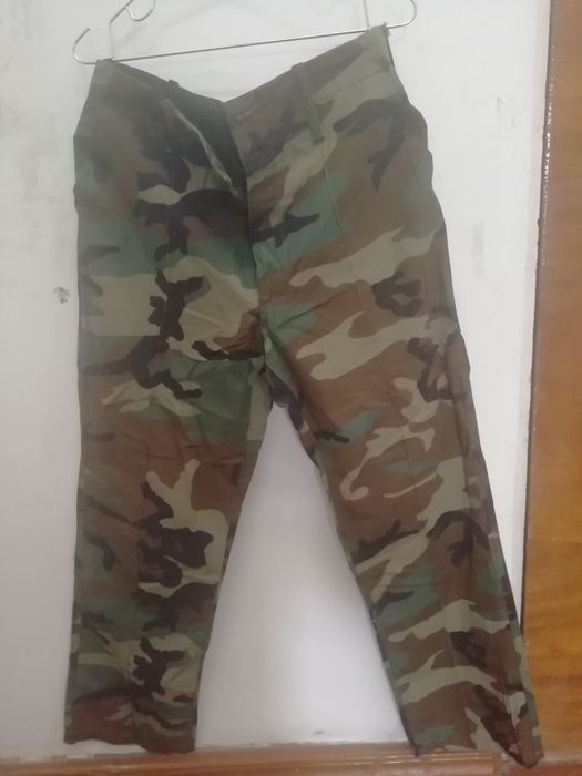 Камуфляж 8 курток и брюк. Осенний и зимний комплект.