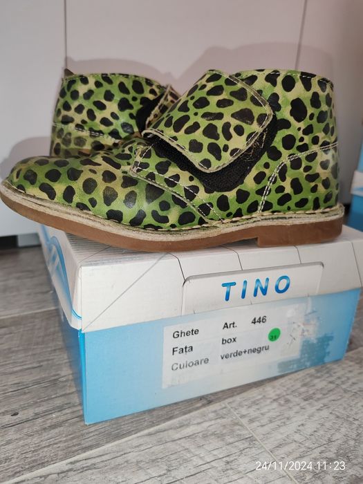 Papuci de piele naturala nr 31