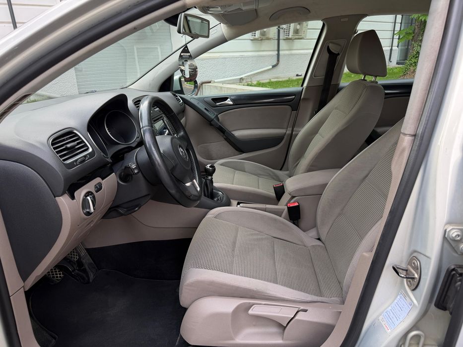 Golf 6 •1.6tdi •navi android •clima•volanta noua