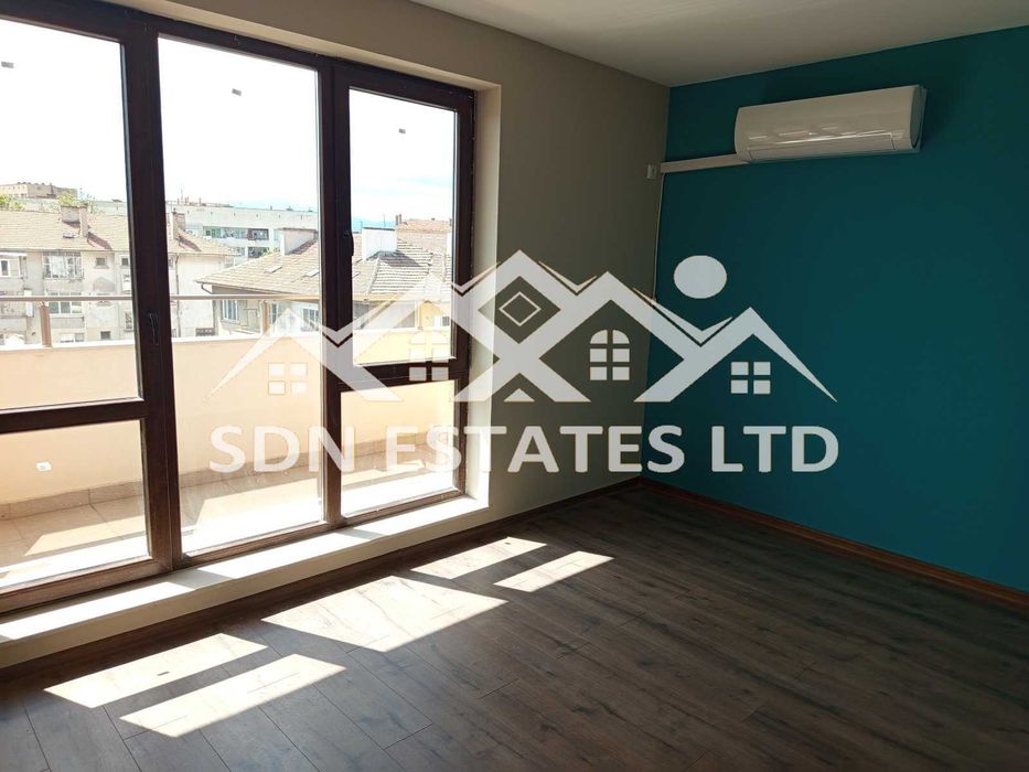 Продава се Тристаен апартамент в Казанлък - 110 кв.м за 1372 €/кв.м - Снимка #1