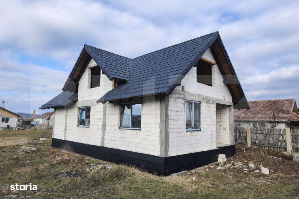 Casa individuala,cu 4 camere, 135 mp utili,Totoi