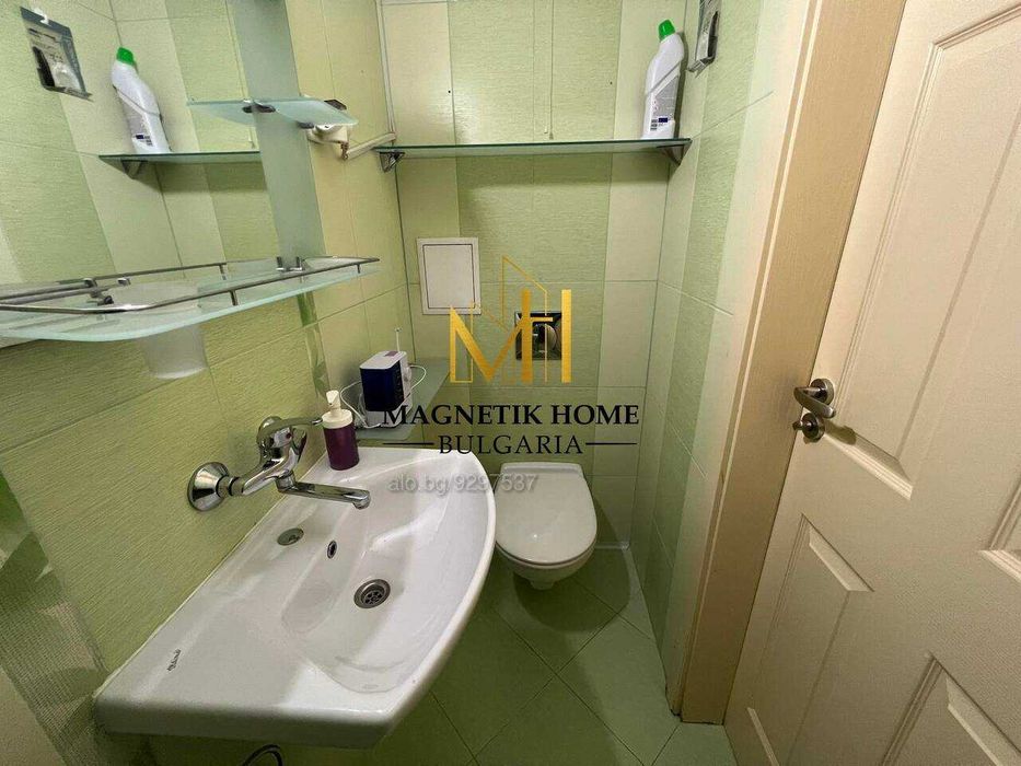 Безупречен двустаен апартамент с паркомясто до ”Билковата аптека” в