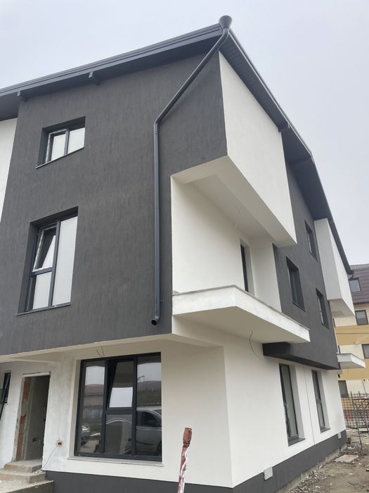 Vând Casa Vila P+1+M Strada Doinei Dobroesti Fundeni
