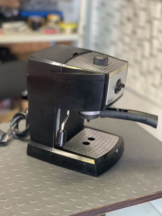 Сервизирана Еспресо Кафемашина DeLonghi EC152.CD - 6 месеца гаранция !