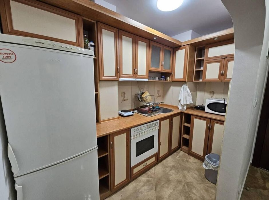 Дава се под наем Двустаен апартамент в Бургас, Възраждане - 68 кв.м за 357 € - Снимка #3