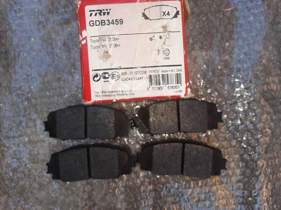Set placate frana fata Lexus  Toyota Prius , Yaris