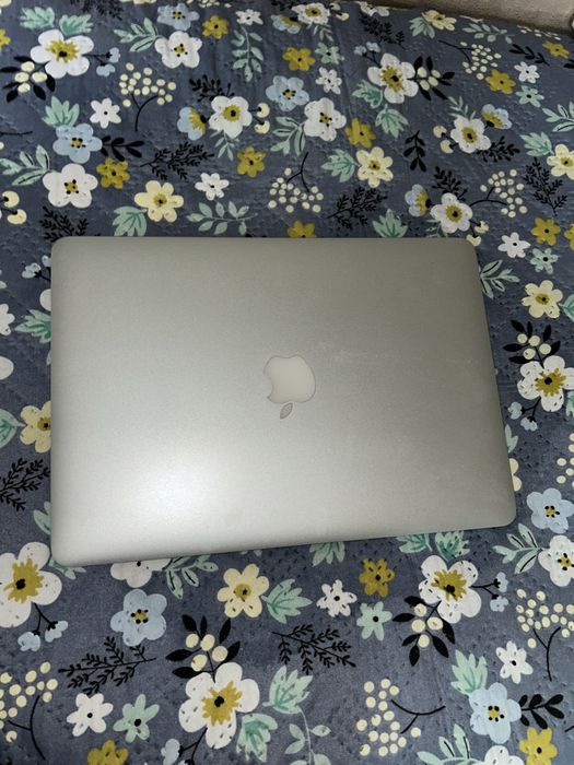 Продам MacBook Air 13”