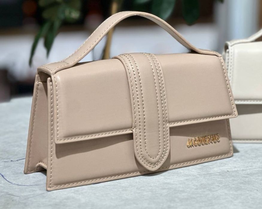 Genti Jacquemus Femei