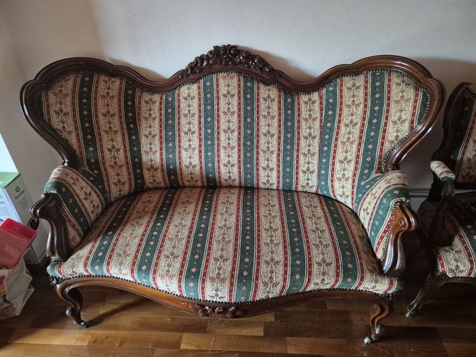 Vand 2 canapele + 2 fotolii