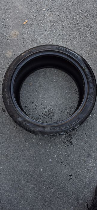 Anvelope 245/40/20 Vara Kumho DOT2022